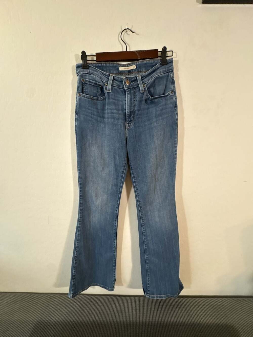Levi's 726 High Rise Flare Jeans Size 28